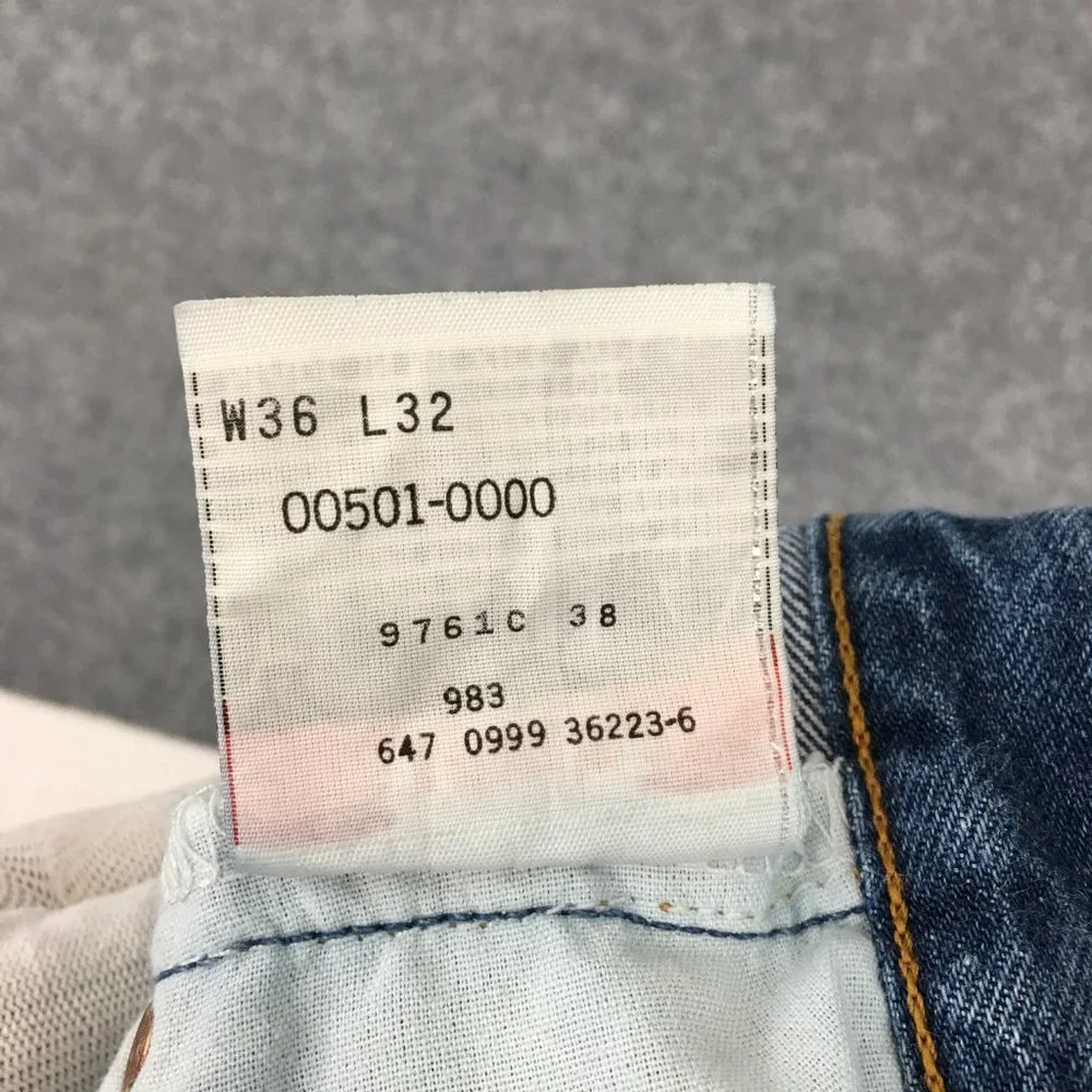 Vintage Levi's 501XX Mens Denim‎ Jeans Straight Size 32x28 (tagged 36x32)